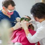 Lézeres fogászati eszközök használata nagyban elősegíti a regenerációt